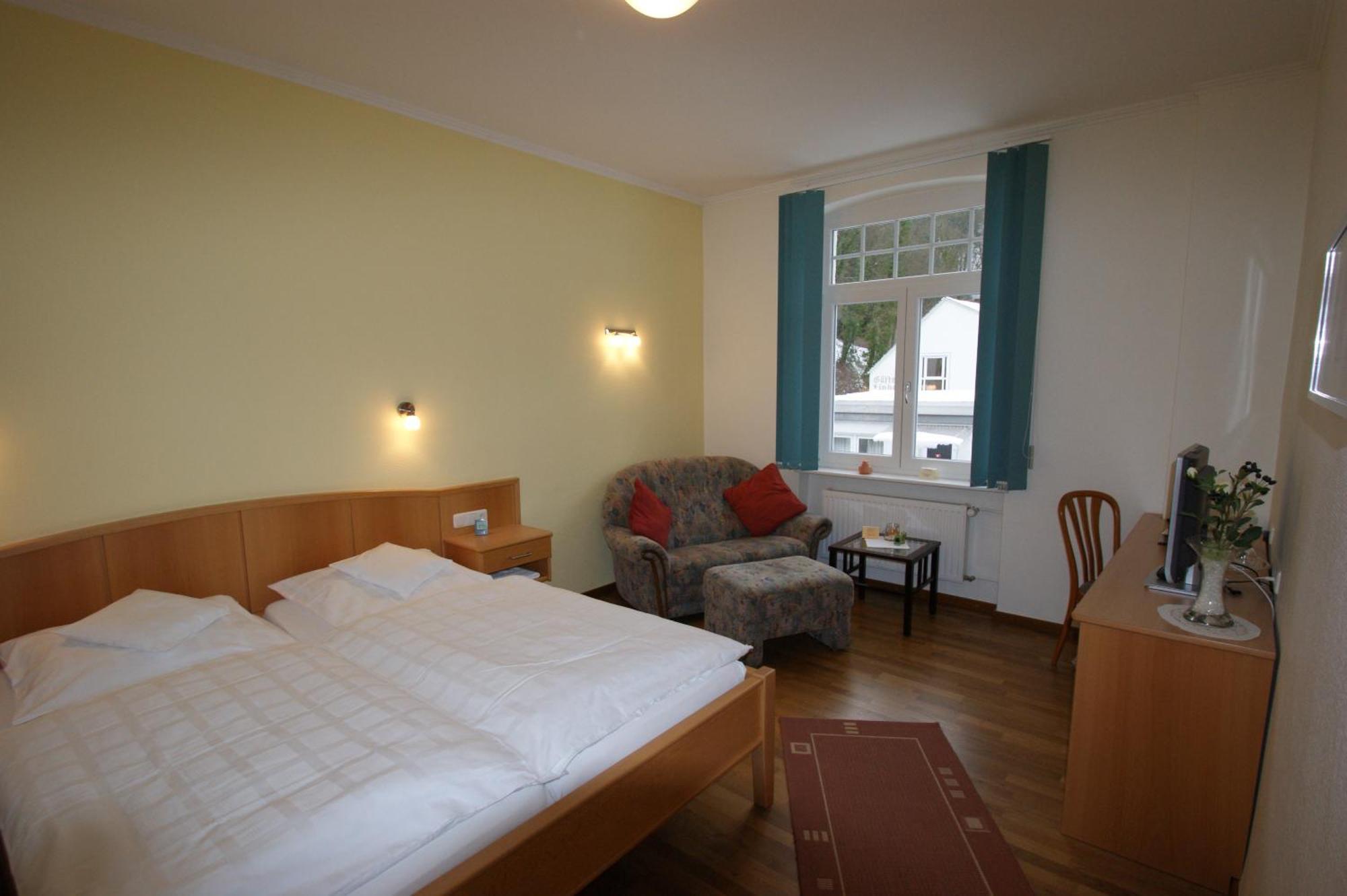 Bertricher Hof Hotel Garni Бад Бертрих Екстериор снимка