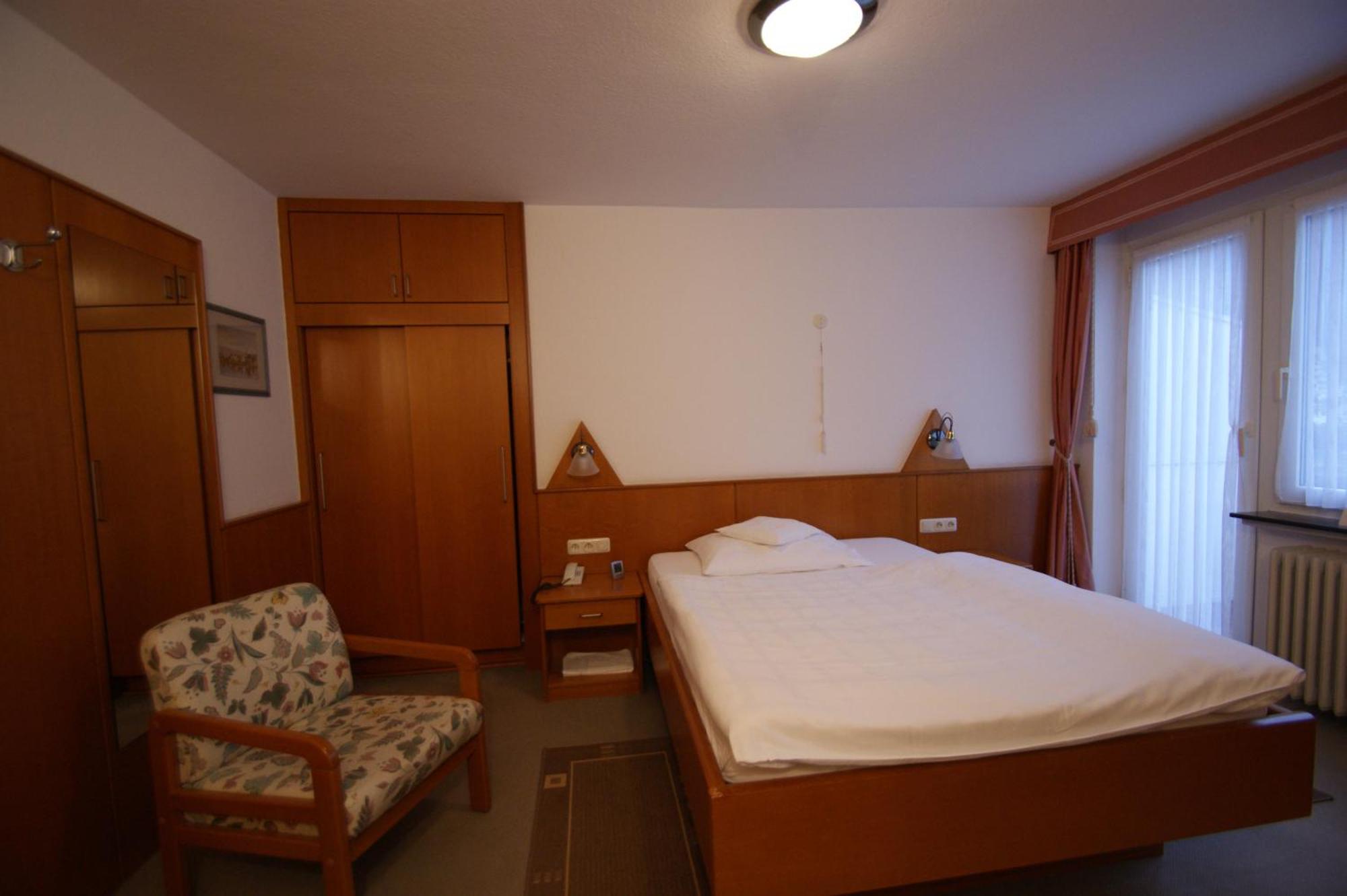 Bertricher Hof Hotel Garni Бад Бертрих Стая снимка