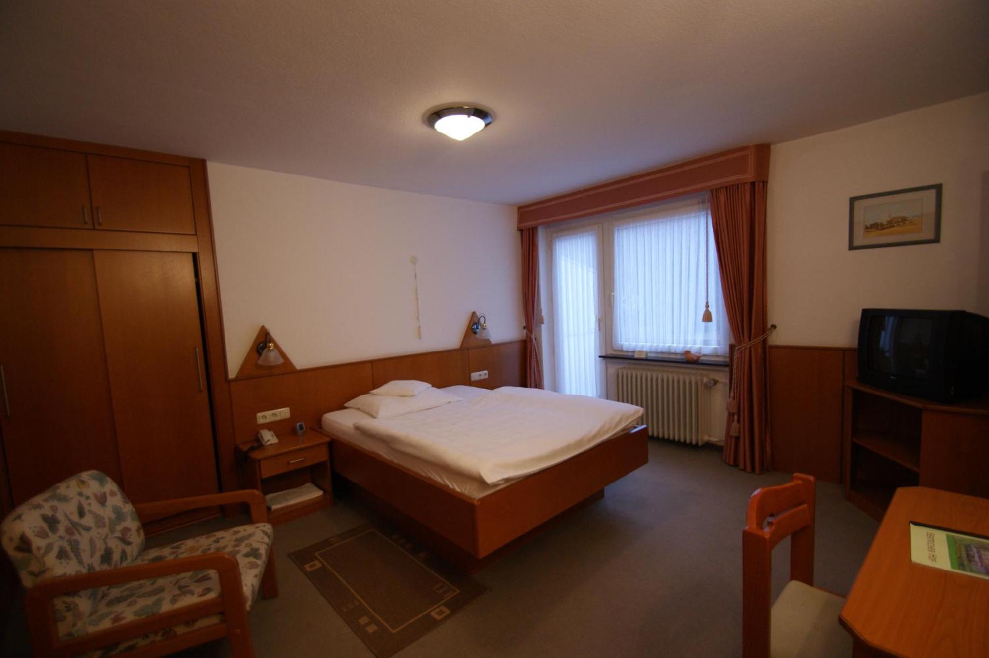 Bertricher Hof Hotel Garni Бад Бертрих Стая снимка