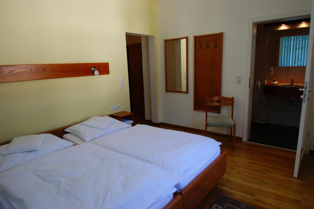 Bertricher Hof Hotel Garni Бад Бертрих Стая снимка