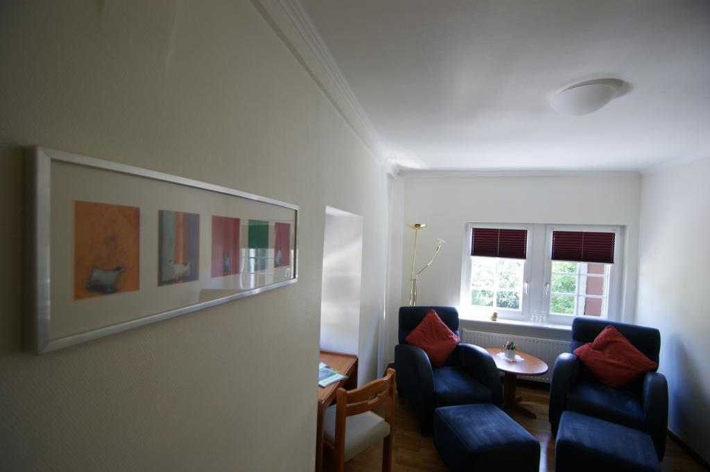 Bertricher Hof Hotel Garni Бад Бертрих Екстериор снимка