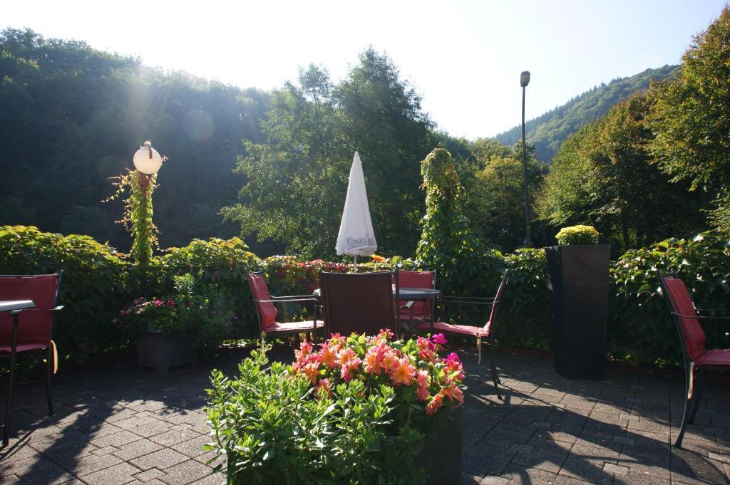 Bertricher Hof Hotel Garni Бад Бертрих Екстериор снимка