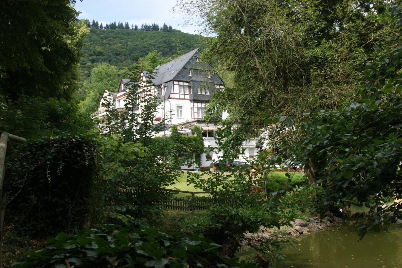Bertricher Hof Hotel Garni Бад Бертрих Екстериор снимка