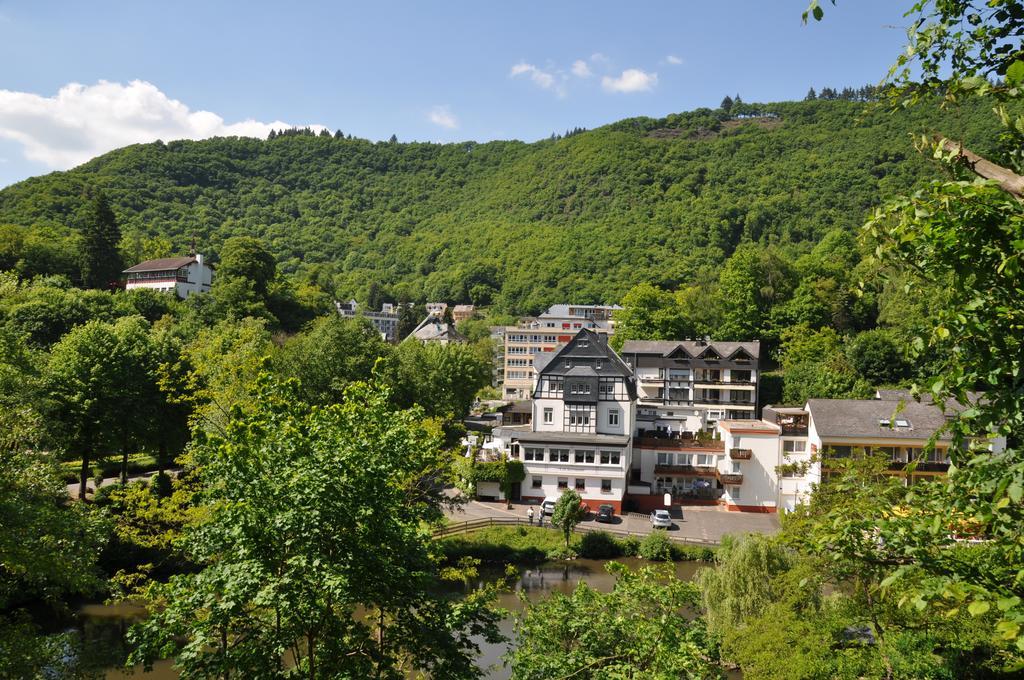 Bertricher Hof Hotel Garni Бад Бертрих Екстериор снимка