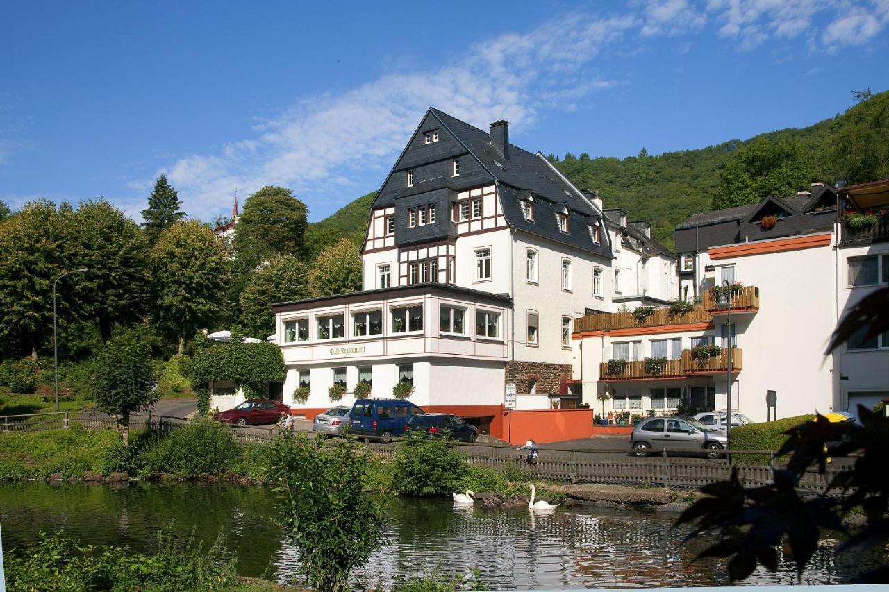 Bertricher Hof Hotel Garni Бад Бертрих Екстериор снимка